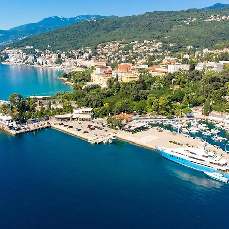 Carnaro Apartman
